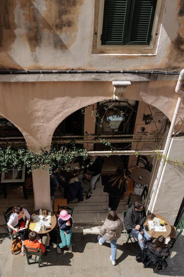 Old Town Hall Apartment コルフ島 エクステリア 写真